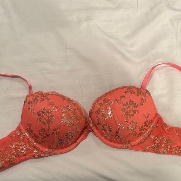 Victoria's Secret Other - Victoria’s Secret Dream Angels Push-Up Bra 34B Coral Gold Lace